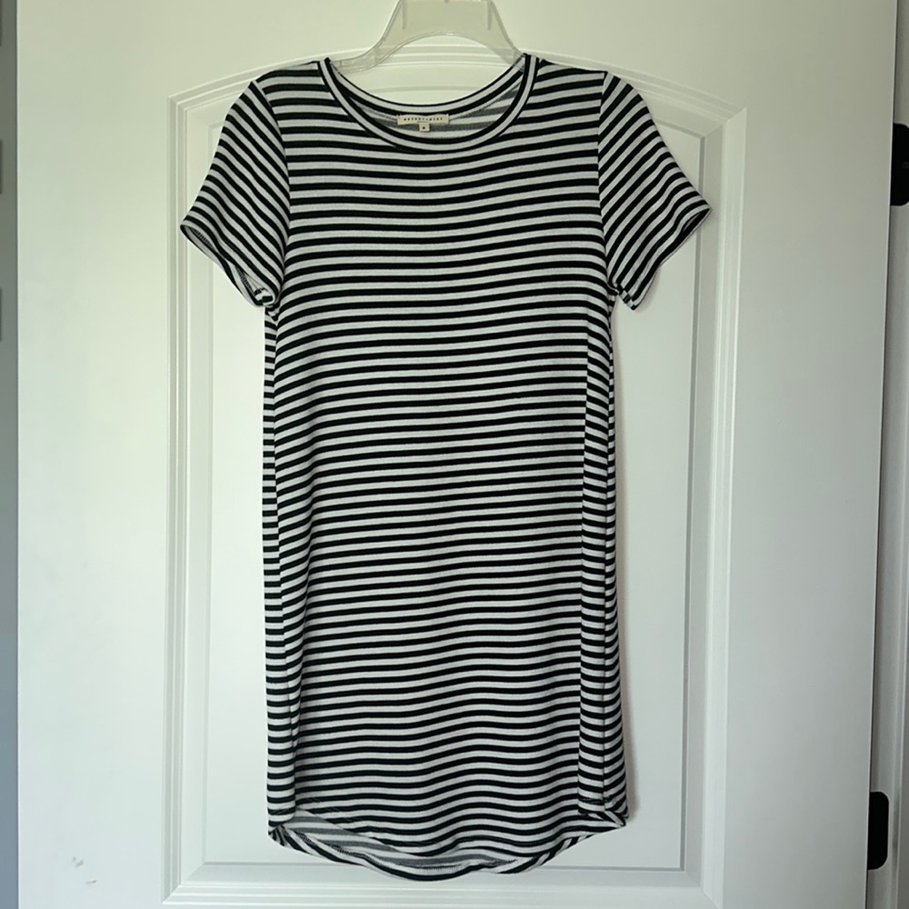Black & White striped cotton flowy dress SMALL